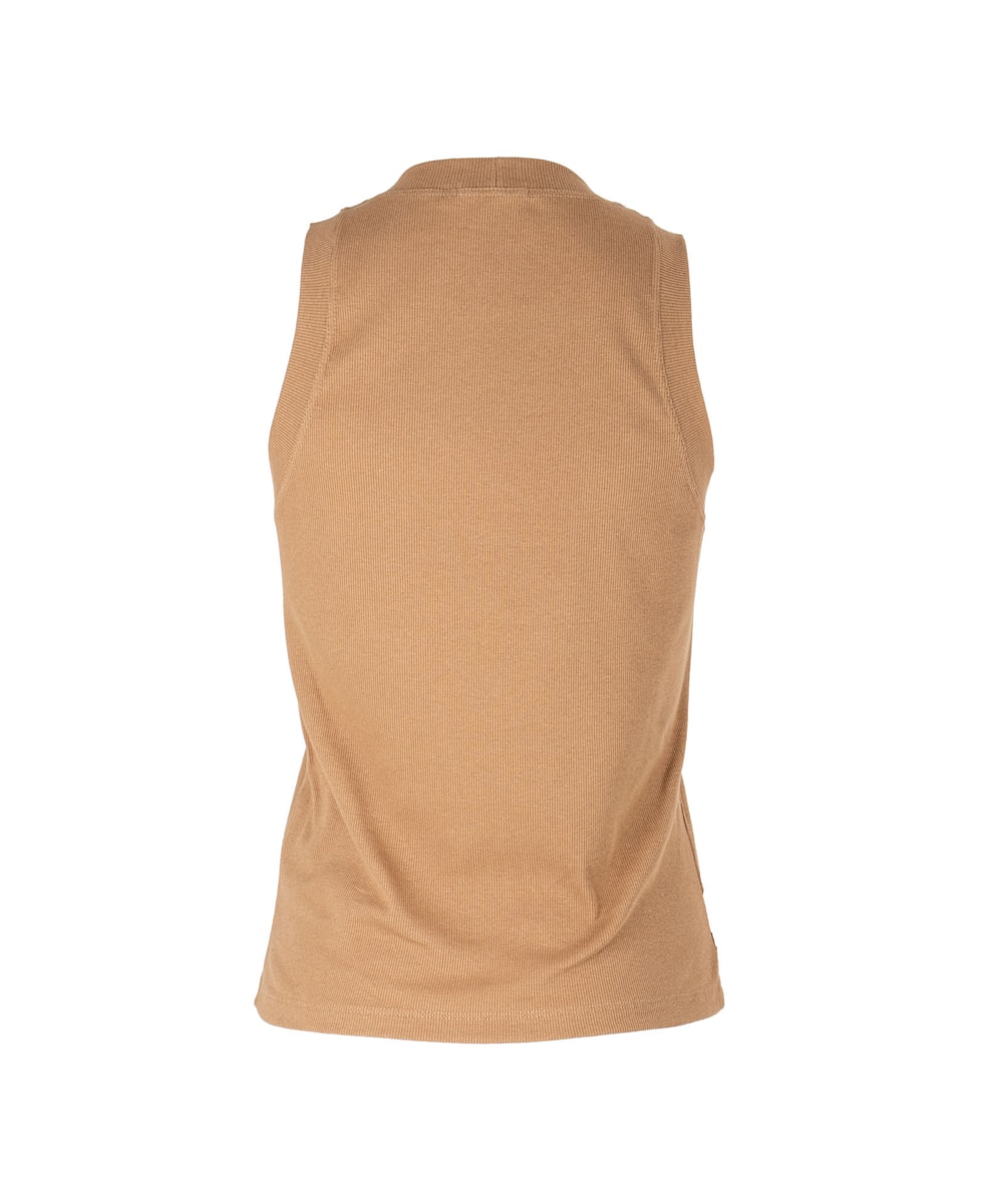 image_b7da763a-8075-4b49-937d-1e8999e239d0